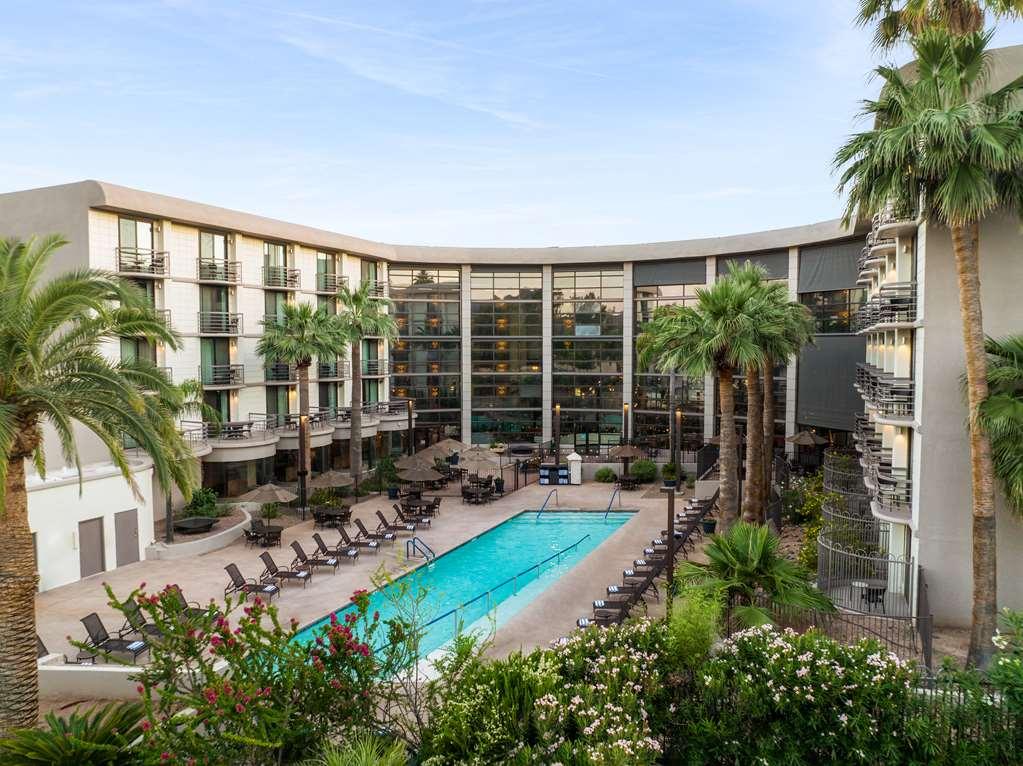 Embassy Suites By Hilton Phoenix Biltmore Facilities photo